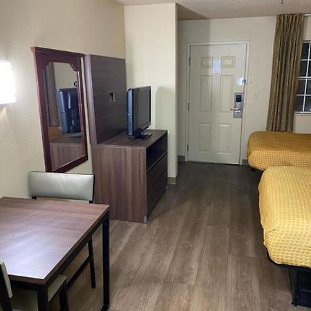 Suburban Studios Winston-Salem Near Hanes Mall Экстерьер фото