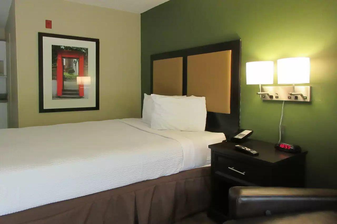 Suburban Studios Winston-Salem Near Hanes Mall Экстерьер фото