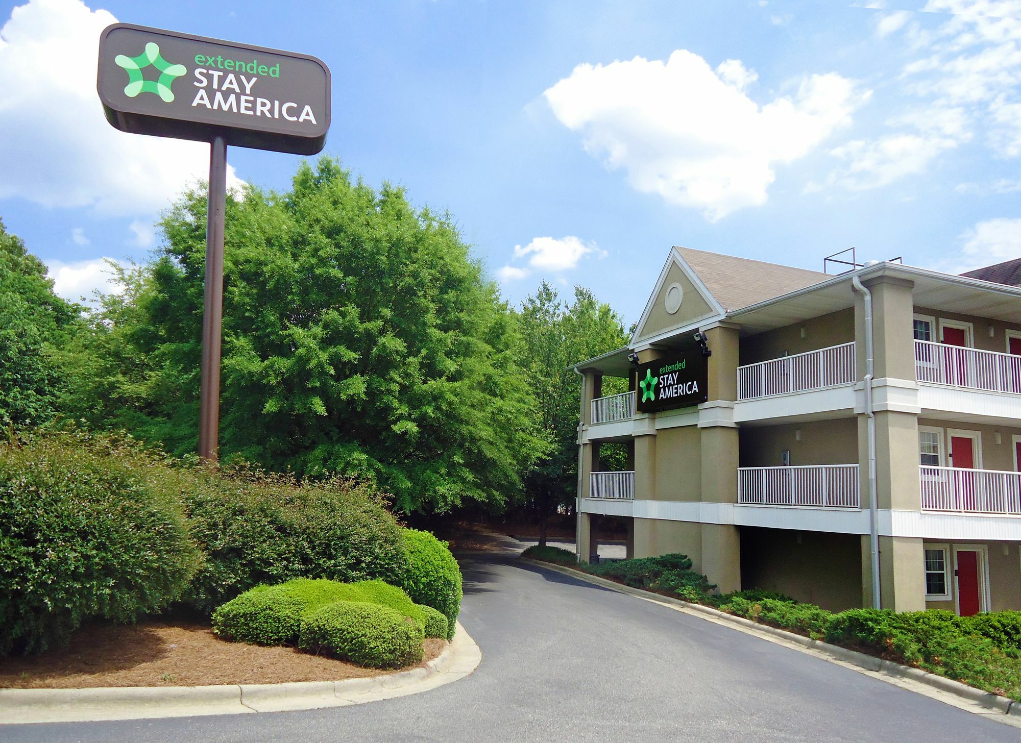 Suburban Studios Winston-Salem Near Hanes Mall Экстерьер фото